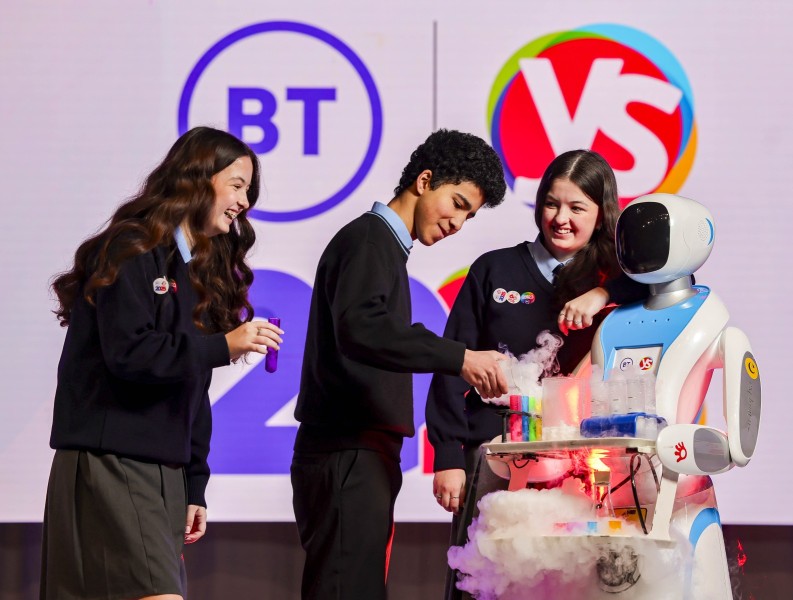 Pictured are Twin sisters Ashlee and Aimee Keogh aged 18 from Tallaght Community School with Hazem Ahmed, aged 15, from Colaiste Phadraig CBS, Dublin, and robot 'Deirdre' who were on hand to launch the 2025 BT Young Scientist and Technology Exhibition and Primary Science Fair which takes place from January the 08 until Saturday the 11th in the RDS, Dublin.
Thousands of school students will descend upon the RDS Dublin this week to participate in the 2025 BT Young Scientist & Technology Exhibition and Primary Science Fair. The BTYSTE, which is one of the leading school science, technology, engineering, and mathematics (STEM) exhibitions in the world, annually showcases incredible STEM focused ideas in project entries from secondary school students aged 12-19 years.
President of Ireland, Michael D. Higgins will officially open the 2025 exhibition tomorrow at a special ceremony for students, teachers, and partners. The ceremony will be streamed live on the BTYSTE
website and on Facebook Live from 2pm.
Photo Chr